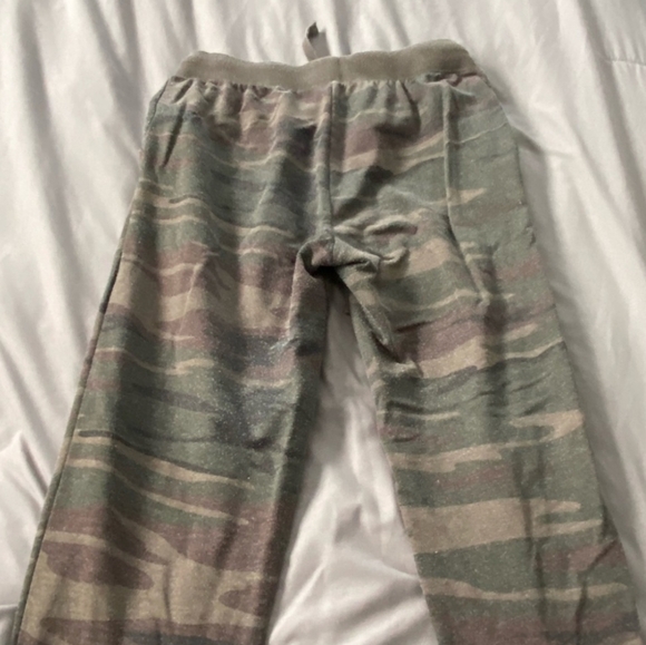 Z Supply Camo Joggers - Picture 3 of 6